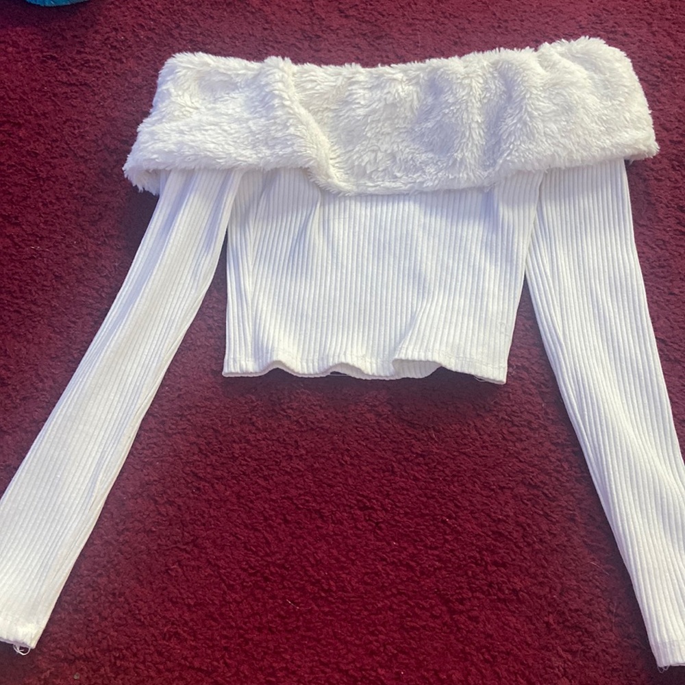 Crop Top with fur
